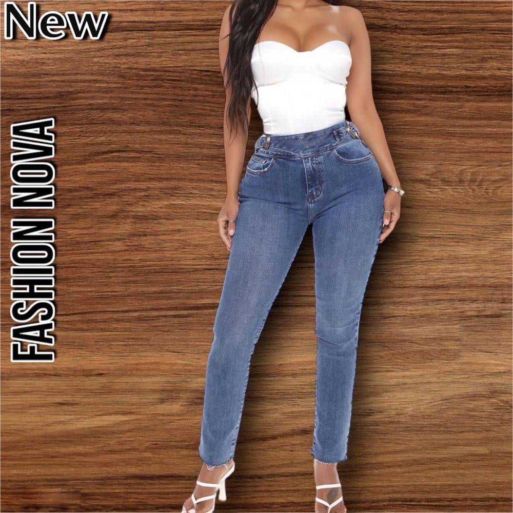 New Fashion nova Please Her Satin Corset Top Shirt - White - Medium - Picture 2 of 10